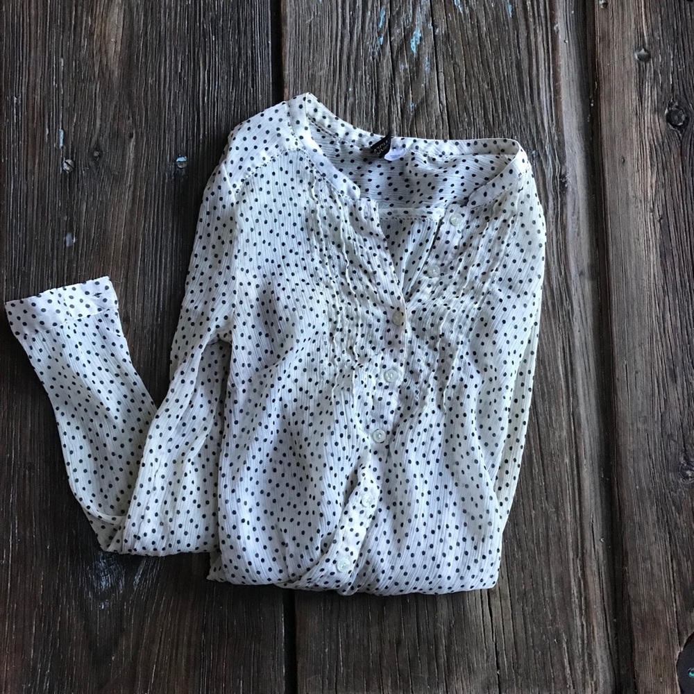 Polka dot long sleeve top
